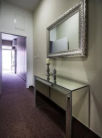 Luxury Omis