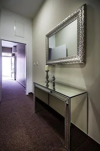 Luxury Omis